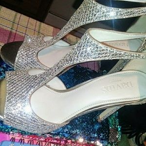 David's Bridal Silver Very Elegant Dress Heels